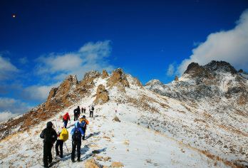 东灵山挑战高峰-腾云驾雾赏旷世之美【纯玩无购物】