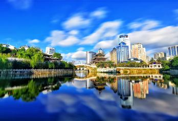 贵州贵阳+甲秀楼+青岩古镇包车定制一日游EA【车接车送，专业地接团队。全天包车8小时，景点可调整，时间自由。】