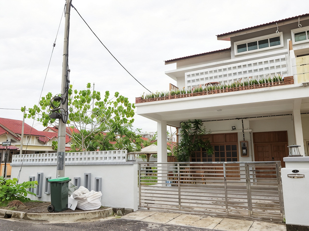 D’SeBalik Pulau - Tropical Boutique Home