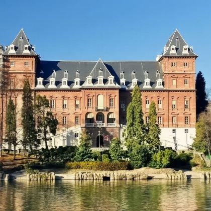 瓦伦蒂诺城堡+都灵圣老楞佐教堂+神圣裹尸布博物馆