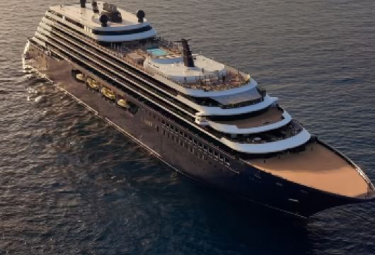 丽思卡尔顿国 际 船日本韩国新加坡马尔代夫 2026【提供了完美的“躺平式旅行”。一张船票通常包含住宿、餐饮和多种娱乐，免去了每天规划行程、搬运行李和更换】