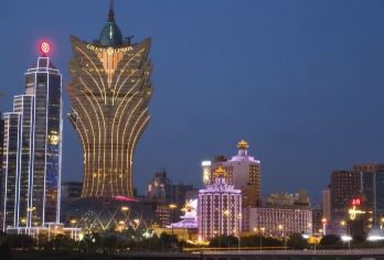 珠海大剧院+珠海渔女+景山公园+珠澳海湾夜游+圆明新园一日游【[天天发团]稳定成团、无需退改、万人销量、千人好评、专业的服务、品质的保证。】