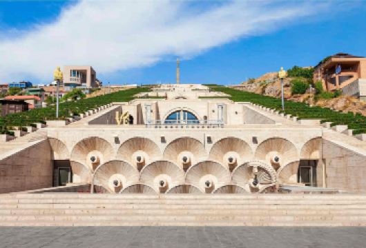 亚美尼亚埃里温阶梯+加尼神庙+格加尔德修道院包车一日游【精品包车，私享空间，上门接送，轻松出行】