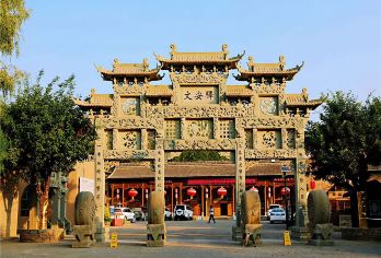 陕西延安文安驿镇+梁家河村+乾坤湾景区一日游【延安往返】【[出行无忧]延安市区内;火车站上门接送让您轻松出行;】