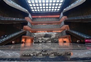 江西南昌江西省博物馆(新馆)半日游【深层次2H】【私家团】【这里是革命的摇篮，是红色的圣地。这里是明清御用的窑口，这里是西江名楼，诞生过滕王阁序的滕王阁。】