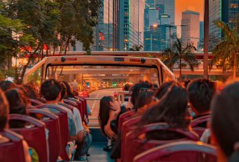 香港坚尼地城+天星小轮+叮叮车/落日飞车+太平山顶一日游【百年天星小轮】