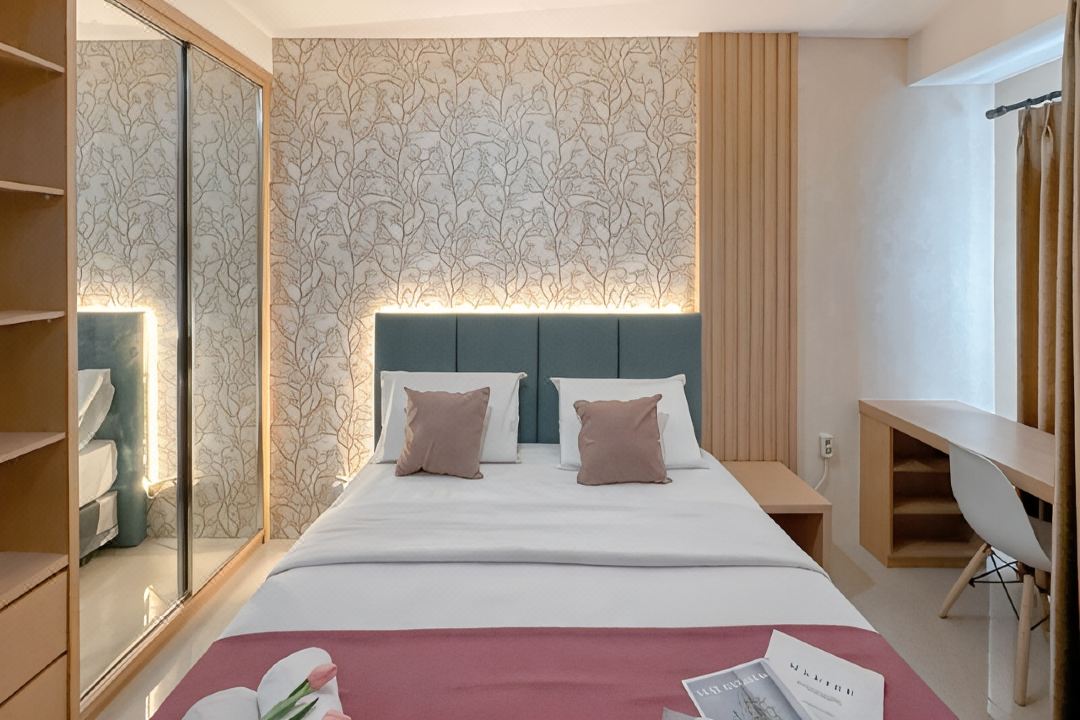 Simple and Chic Studio Near UBAYA At Kyo Society Apartment By Travelio