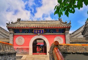 妙峰山风景区包车一日游【踏青赏春/团队拓展/上门接送】【妙峰山森林公园—远避尘世，有丰富的历史人文，这里有明代的老村遗址、有清代的壁画......】