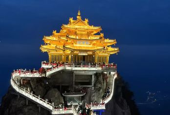 【2-8人轻奢小团】老君山纯玩一日游·市区接送·直达索道口【[免票套餐]免票人群 （12岁以下儿童、60岁以上老人、残疾人、居士证等优惠证件）】