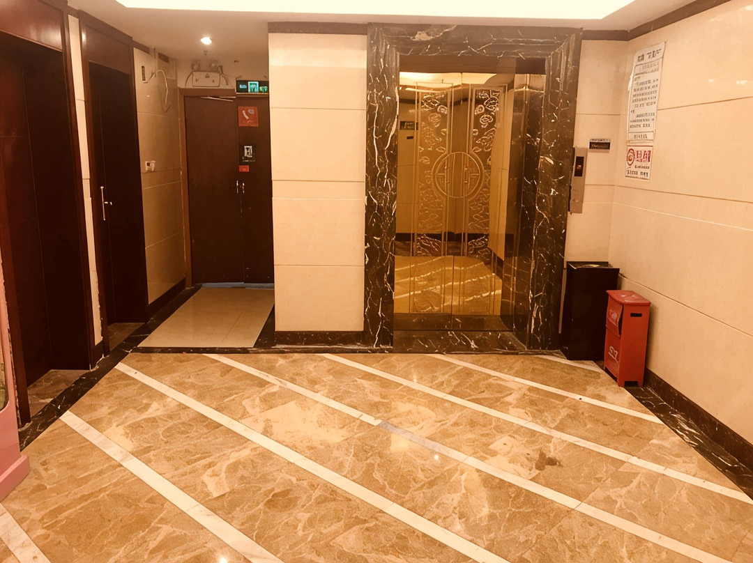 蓬溪华丽大酒店