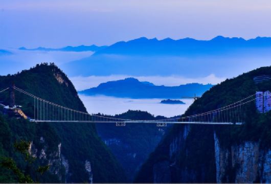 张家界大峡谷景区(玻璃桥)一日游【一价全含+私家团上门接送】【挑战心跳玻璃桥云天渡，漫步天上人间，挑战极限，挑战自我，你敢来吗？】