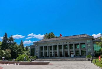 金寨红军广场+梅山水库半日游【1-6人包团|赠讲解|真纯玩】【学习金寨革命精神，感悟老区治淮工程】