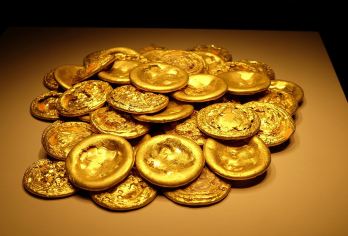 陕西历史博物馆半日游【含门票+趣味深度人工讲解+纯文物讲解】【超长2.5小时讲解.多种团型可选.全团配置降噪耳机.听的更清楚.景区人多拥挤不堪.介意者不要下单】