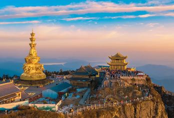 成都+峨眉山+乐山大佛一日包车游【5-9座车丨三环内上门接】【[30年老社自营线路]专注四川纯玩旅行，大品牌，正规操作】