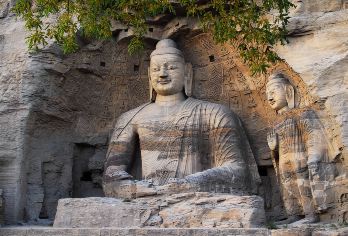 【上门接28人左右纯玩团】登临悬空寺+云冈石窟+木塔一日游【[产品亮点]全程不进购物店，真纯玩跟团游，资深导游讲解，景区购票为实名制，务必携带本人身份证原件。】