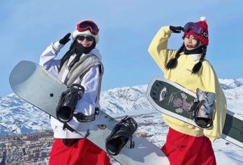 多套餐新体委阳光滑雪场任选亚布力新体委初级/初中级滑雪一日游【免费接送：亚布力西站/南站/亚布力旅游度假区所有酒店民宿免费接送，出行更方便，避免在寒风中等车。】