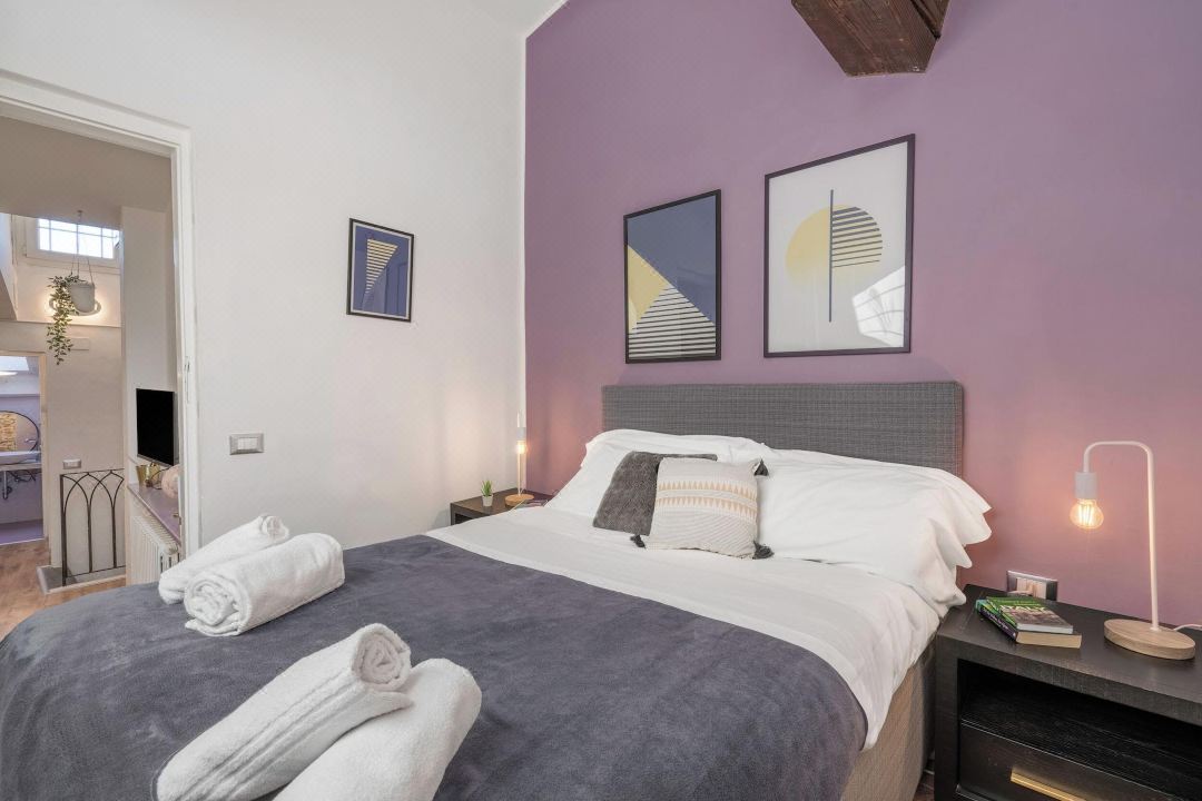 Elevator, AC, Wifi - Heart of Historic City Center