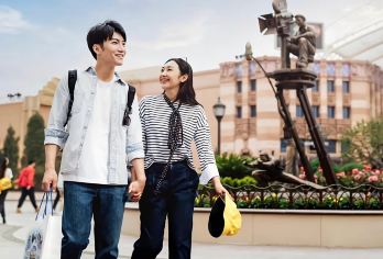 【小团】北京环球度假区一日游快速玩10个项目演出/可含门票【正规旅行社，精品小团，懒人必选，省时省事更省心！】