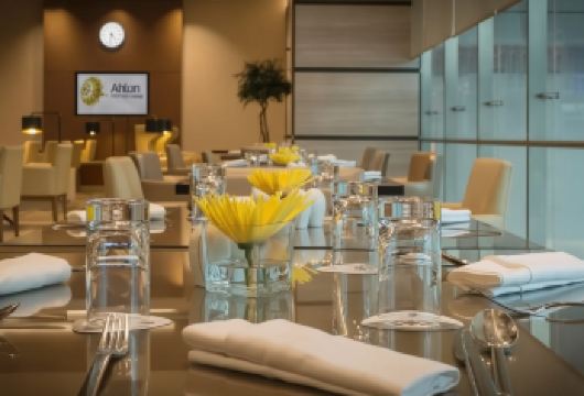 岘港国际机场 （DAD）Orchid Lounge贵宾室体验【休息室温馨的内饰邀请您步入其中，将机场的喧嚣抛在脑后。】