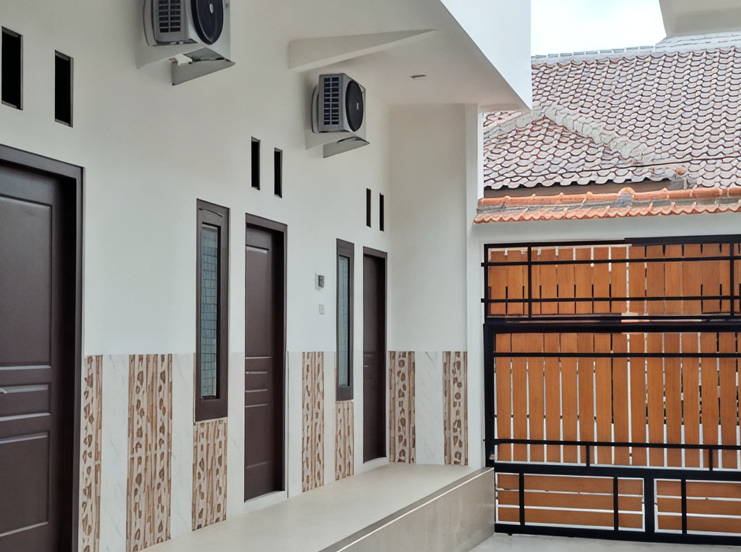 Surya Living RedPartner near Suncity Mall Madiun