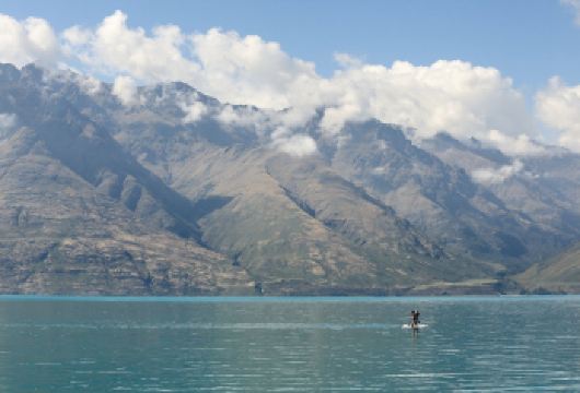 新西兰皇后镇往返 米尔福德湾  畅游南北岛 私人专享定制包车【专属客服和本地中文司机，一家一团包车】