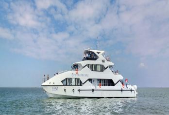 北海海上豪华游出海【一价全含金海湾红树林&赶海拾贝】【乘游轮出海观光，与大海来个亲密接触，重走古海上丝绸之路，找寻通往波斯王国的旅途】