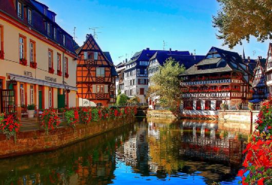 法国斯特拉斯堡阿尔萨斯葡萄园童话小镇科尔马中文包车私家团【中餐厅拍摄地科尔马童话小镇】