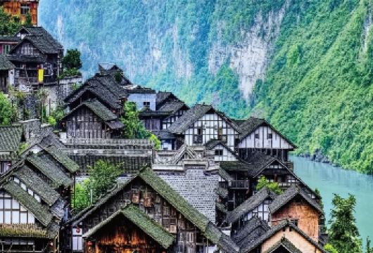 重庆九黎城+龚滩古镇+乌江画廊游船一日游【大巴团/赠午餐】【打卡九黎城、龚滩古镇，乘乌江画廊游船，领略重庆山水人文】