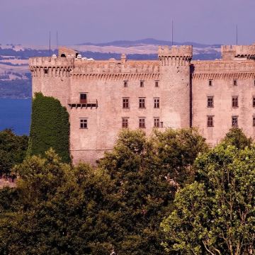 意大利罗马【布拉恰诺往返+斗兽场+维托里亚诺】中文包车一日游