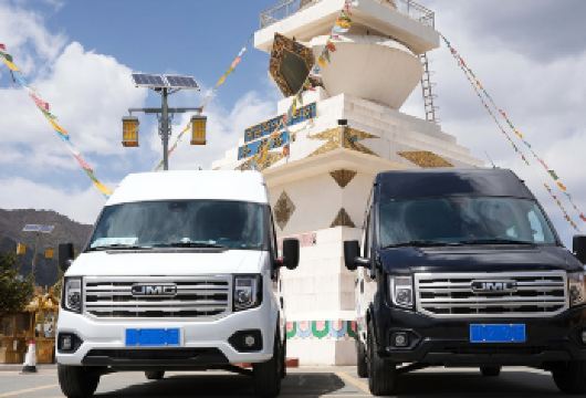 包车游【松潘站/黄九站-九寨「轿车 商务车」任意时间发车】【松潘古城/松潘站内的任意点可上门接送｜免费送达九寨沟沟口酒店】