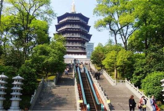 【杭州出发】西湖+西湖游船+雷峰塔+灵隐寺一日游 纯玩【[优质交通]空调旅游巴士，一人一座】