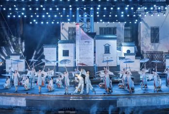 上海至苏州私人一日游+寒山寺+周庄水乡+美食/美食/表演【全程配备私人用车和导游 水乡古庙 当地美食+乘船游览+表演】