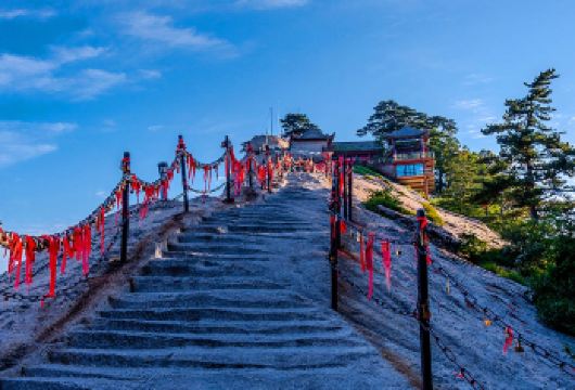 【VIP头等舱】华山一日游+登山礼包【[品质保证]陆地头等舱（一排三座），纯玩团，不进购物店！】