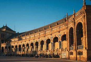 西班牙马拉加海滩+‌阿尔卡萨瓦城堡【中文司机/可订多日】【免费量身定制行程，多日行程包车巨惠！详情可咨询客服人员！】