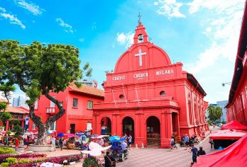 吉隆坡+布城粉红清真寺+马六甲一日游【中国当地自营专线】【国内旅行社在当地自营车队，经验丰富华人中文司机，安全品质更有保障】