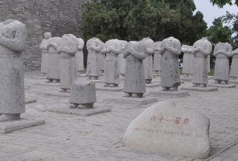 汉阳陵考古遗址公园+汉阳陵考古陈列馆+乾陵+懿德太子墓一日游【唐中宗李显和韦皇后长子李重润之墓，耸立着闻名于世的武则天无字碑，还有朱雀门外的无头石像、地宫等等景观】