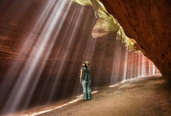陕西延安甘泉大峡谷一日游【延安往返+纯玩无购物+上门接送】【[发团保障]天天发团，优质服务，纯玩无购物，让您感受陕北风土人情。】