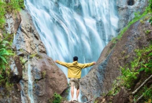 春节【广州+穿越千泷沟大瀑布一日游】含门票·探索溪头村+竹海【[千泷沟瀑布]落差80多米，宽度290多米！堪与黄果树瀑布媲美，“飞流直下三千尺，疑是银河落九天”】
