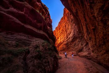 平山湖大峡谷半日游【【精致小团/上门接送/深度游纯玩】【个人推荐深度游】
