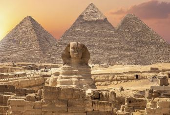 吉萨金字塔+萨卡拉金字+新大埃及博物馆一日游【中英文导游】【[资质齐全]正规公司、专业司导、经验丰富、路线娴熟、车技娴熟、让您畅玩大开罗！】