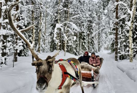 芬兰罗瓦涅米欧纳斯山-圣诞老人村可定制【中文专车-悦享旅程】【中文专车出行，景点灵活调整，打卡经典，游玩自己定义，无需等待，专属贴心服务，尽享惬意旅程】