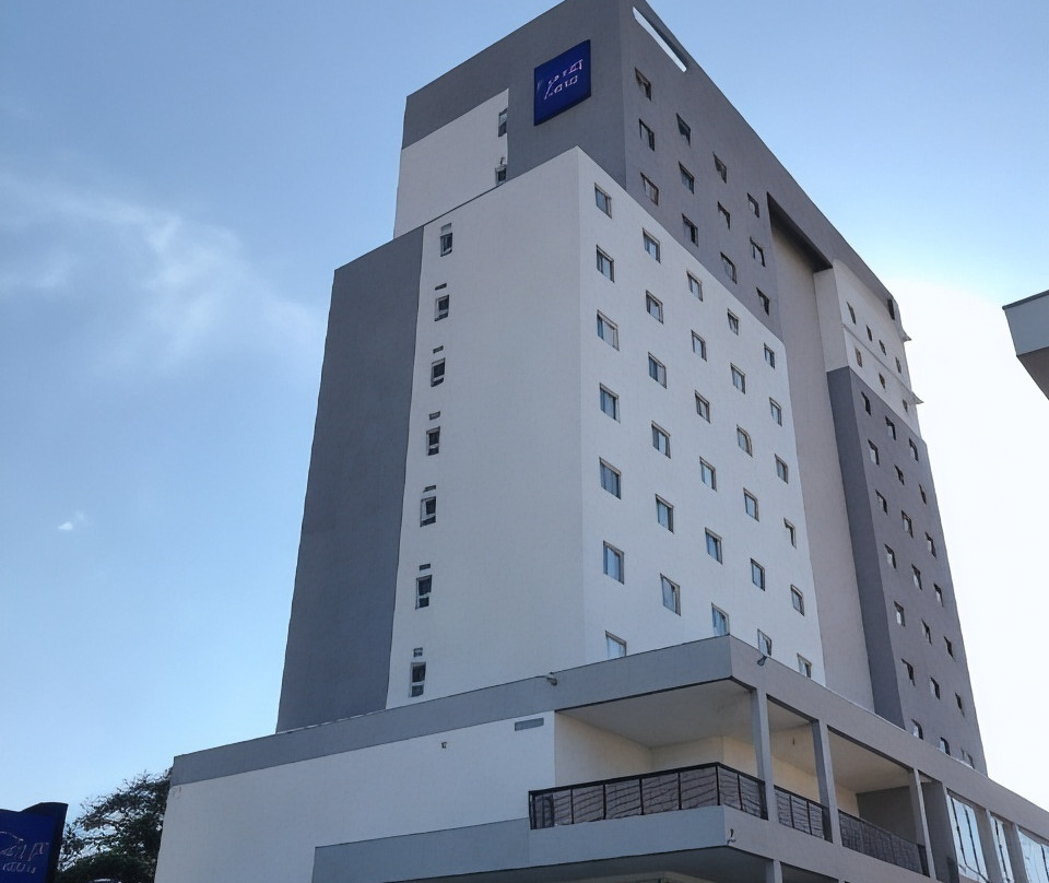 Summit Suites Hotel Pindamonhangaba