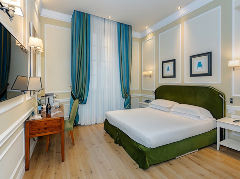 卡尔扎奥利酒店