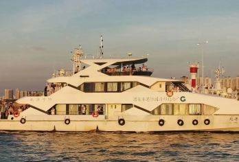 「北海豪华游轮」海上观光游 · 偶遇白海豚 · 2人起上门接【游轮观光：乘游轮出海观光，与大海来个亲密接触，海上看北海!】