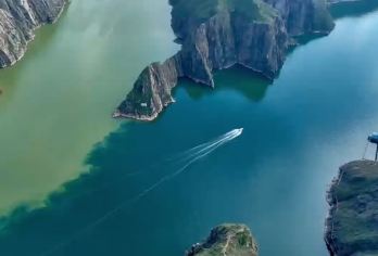 刘家峡一日游【纯玩、0进店、商务小团、炳林寺走水路】【卖家承诺：真纯玩、0进店、0购物、一手地接。】