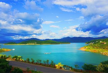 白廊景区+东江湖旅游区一日游【上门接送/门票+往返车】【省心纯玩，门票全含，无购物无自费】