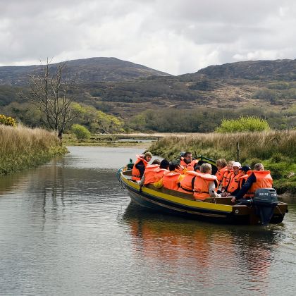 徒步与乘船游览邓洛峡谷