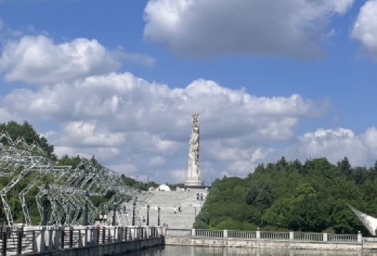 吉林长春世界雕塑园+水文化生态园+文化广场艺术与工业风情之旅【景点游玩与车程时间经过精确配比，确保体验深度与舒适度，也可根据需求定制行程。】