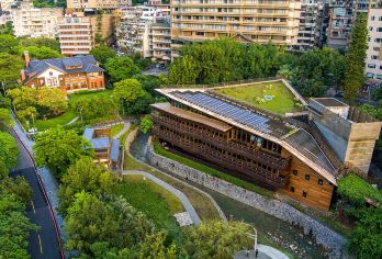台北包車日游:北投温泉博物馆+地热谷+北投图书馆(台北出发)【台北出发，自由调配时间超弹性，交由专业的中／英／韩 / 日语司机载你四处走】