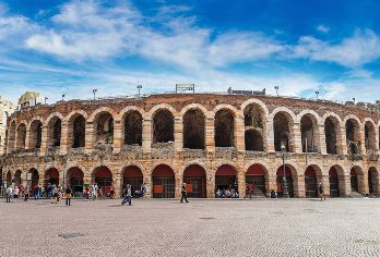锡尔苗内，维罗纳【斯卡利杰罗剑指苍穹，朱丽叶庭院玫瑰未凋】【包车游不拼车|中文司机服务|景点可调-可定制多日游】